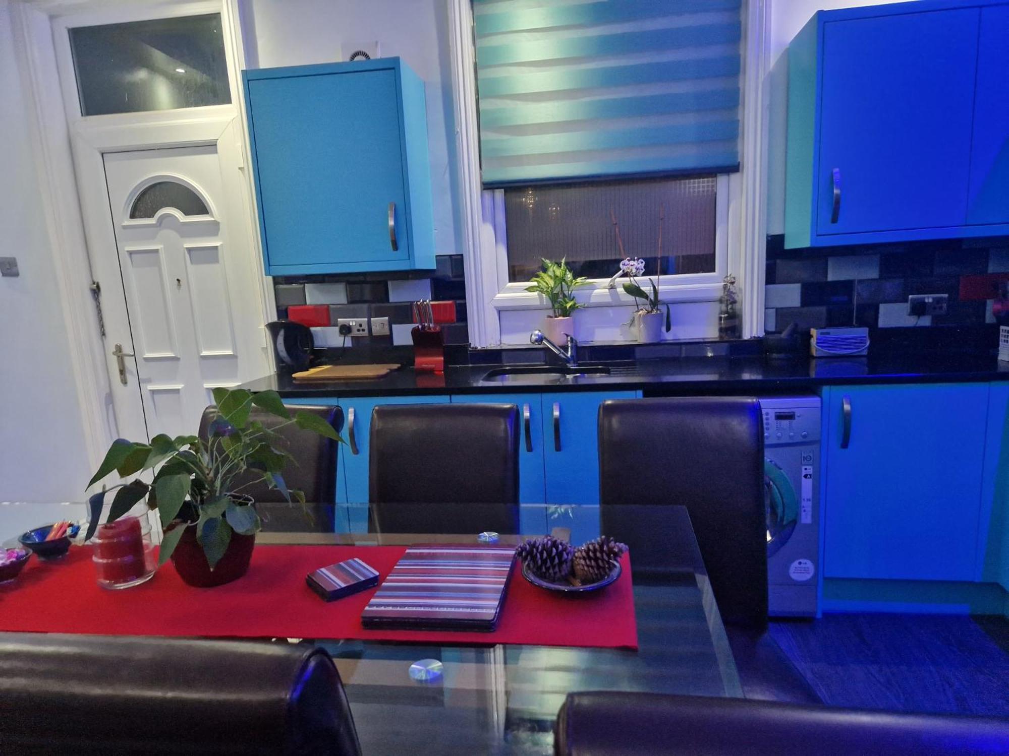 לידס Kayumba Properties Ltd מראה חיצוני תמונה